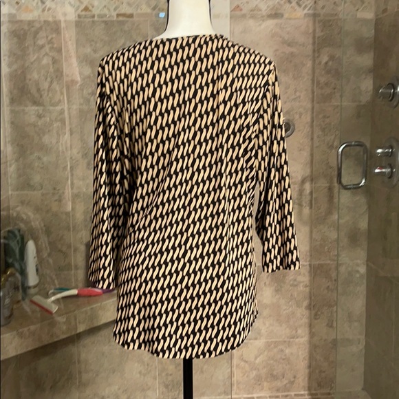 Chico’s top - Picture 4 of 5